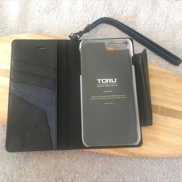 iPhone 8/7 Wallet Case - Picture 3 of 3